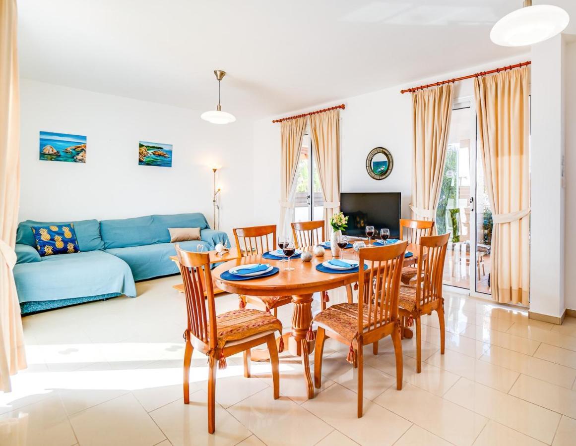 Villa Rosedale By Ezoria Villas Agia Napa Buitenkant foto