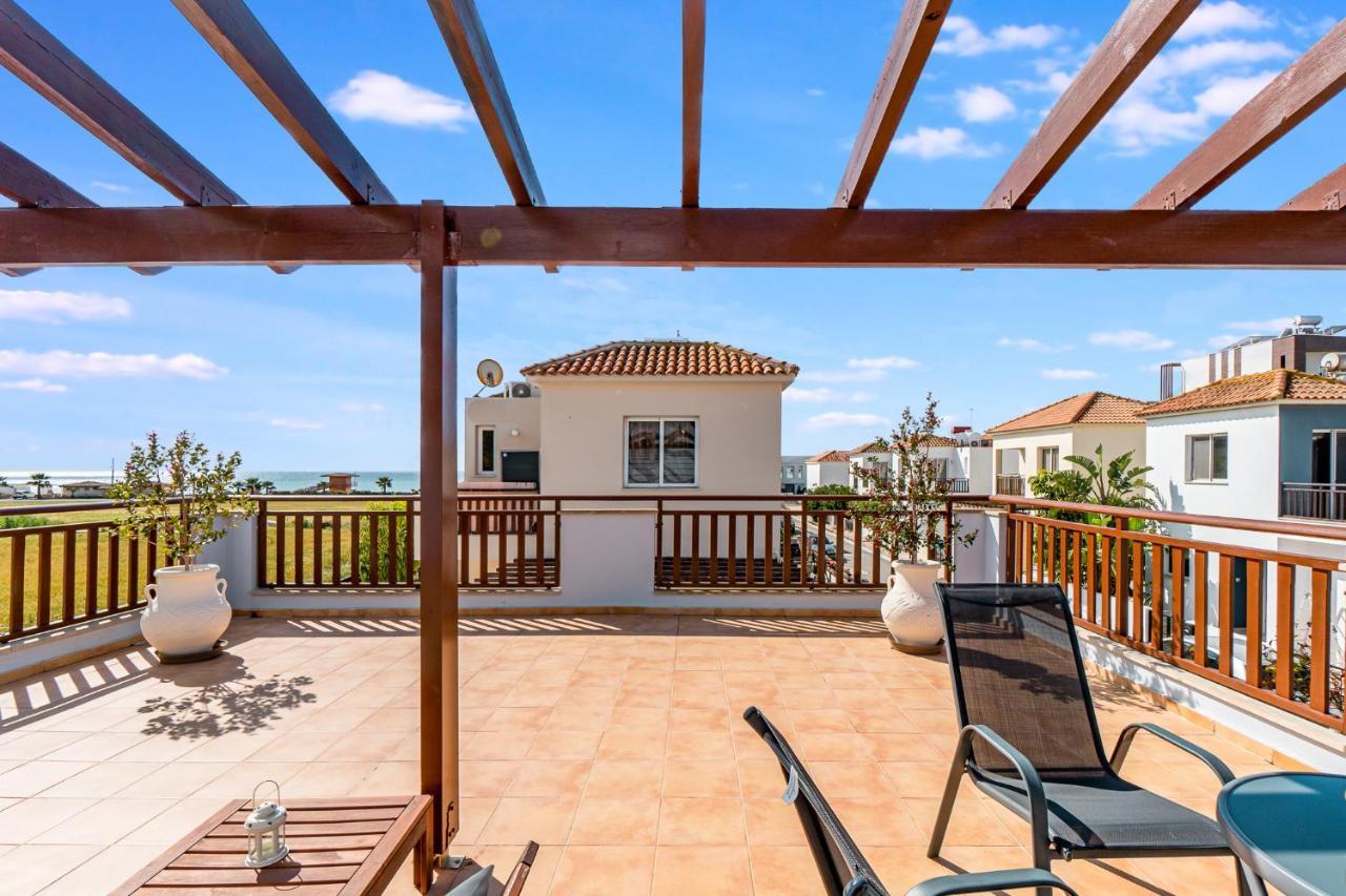 Villa Rosedale By Ezoria Villas Agia Napa Buitenkant foto