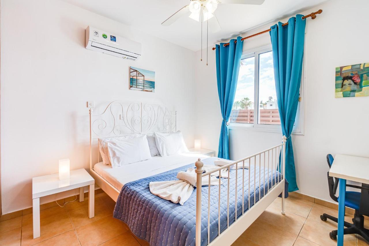 Villa Rosedale By Ezoria Villas Agia Napa Buitenkant foto